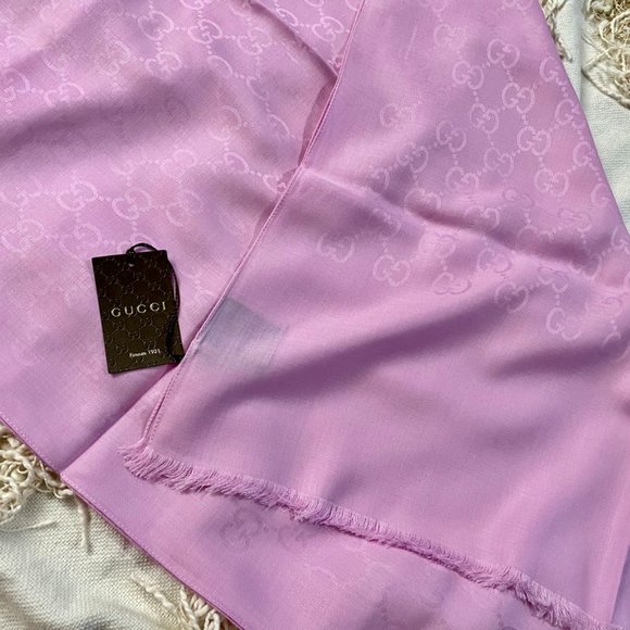 GUCCI GG Guccissima Rose Pink Wool Silk Blend Wrap Monogram Shawl Scarf - Picture 6 of 13